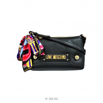 Love Moschino
