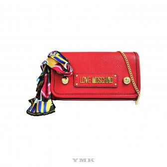 Love Moschino